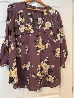 torrid Purple Floral V-Neck Roll-Tab Blouse